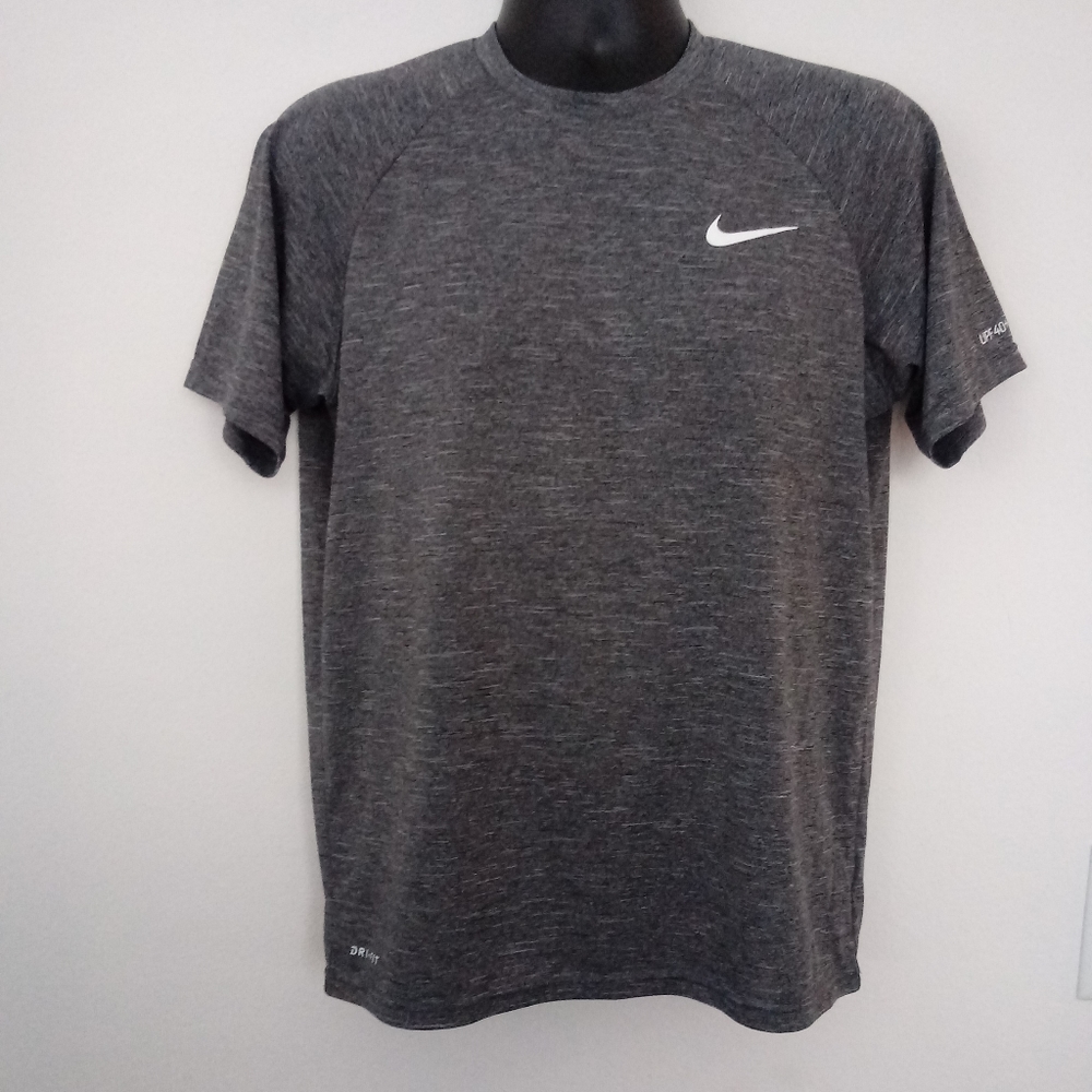 Nike Men's Heather Gray Short Sleeve Dri-FIT Tee with White Swoosh